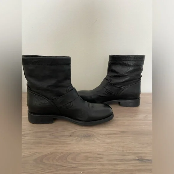 Jimmy Choo Womens 6.5 Biker Boots Black Leather Size 37 Moto Boots Soft Leather - Picture 10 of 12